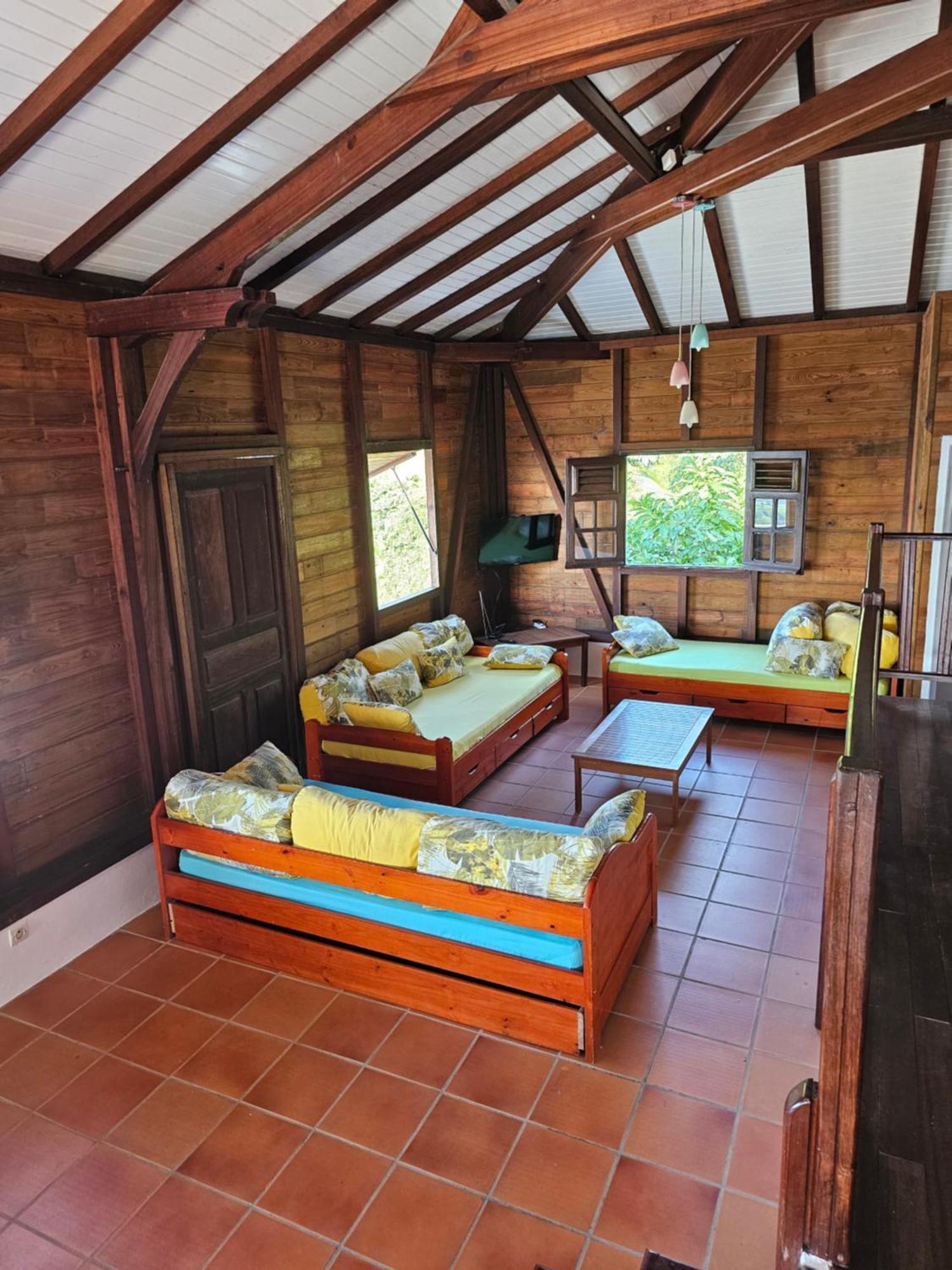 Le Hameau Du Morne Des Cadets Villa Fond-Saint-Denis Exterior foto